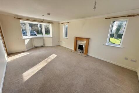 Bramleys Estate Agents - Bullace Trees Lane -  (18