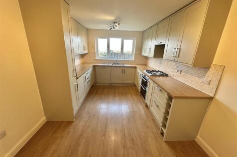 Bramleys Estate Agents - Bullace Trees Lane -  (22