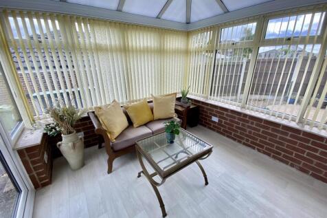 Bramleys Estate Agents - 67 West Royd Avenue - Mir