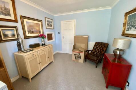 Bramleys Estate Agents - 67 West Royd Avenue - Mir