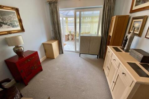 Bramleys Estate Agents - 67 West Royd Avenue - Mir