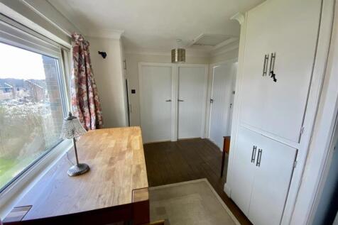 Bramleys Estate Agents - 67 West Royd Avenue - Mir