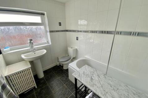 Bramleys Estate Agents - 67 West Royd Avenue - Mir