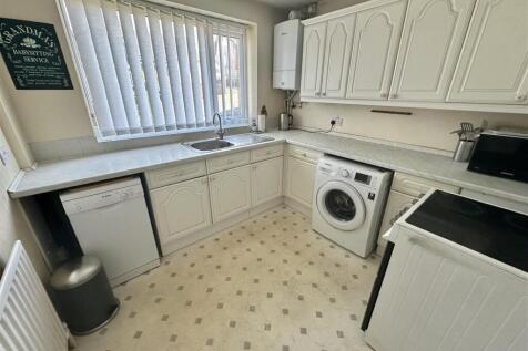 Bramleys Estate Agents - Milton Drive - Liversedge