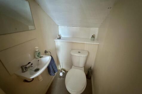 Bramleys Estate Agents - Milton Drive - Liversedge