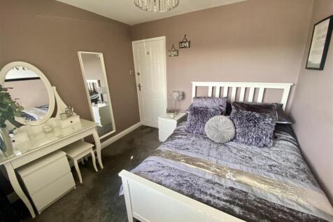 Bramleys Estate Agents - Fairfield Drive - Mirfiel