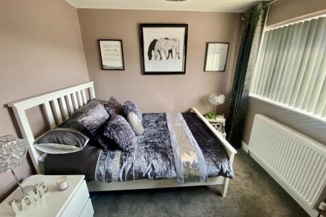 Bramleys Estate Agents - Fairfield Drive - Mirfiel