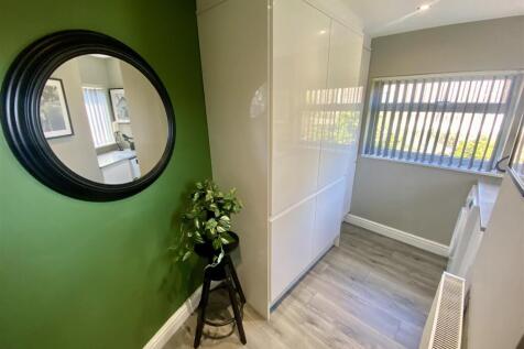Bramleys Estate Agents - Fairfield Drive - Mirfiel