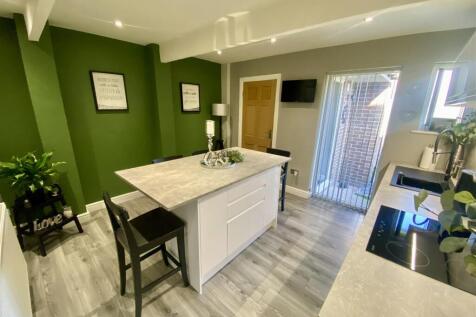 Bramleys Estate Agents - Fairfield Drive - Mirfiel