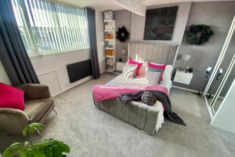 Bramleys Estate Agents - Fairfield Drive - Mirfiel