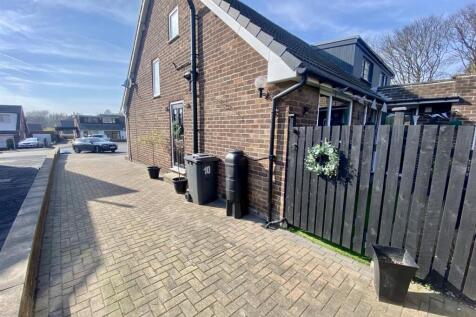 Bramleys Estate Agents - Fairfield Drive - Mirfiel