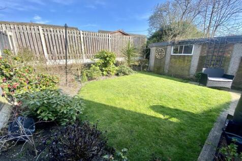 Bramleys Estate Agents - Fairfield Drive - Mirfiel