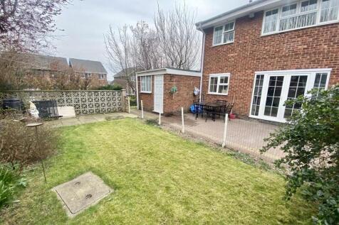 Bramleys Estate Agents - Fernhurst Close - Mirfiel
