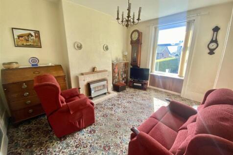 Bramleys Estate Agents - Lee Green - Mirfield (23)