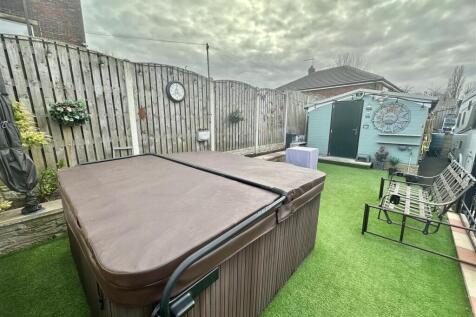 Bramleys Estate Agents - Liversedge Hall Lane - Li