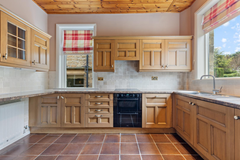 36 Upper Batley, Low Lane 17_297.png
