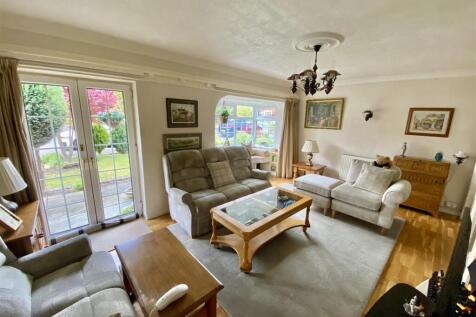 living room6.jpeg