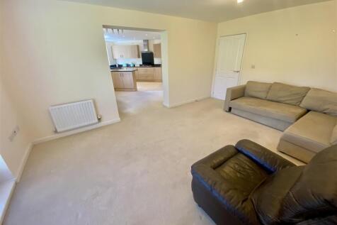 Bramleys Estate Agents - Marmaville Court - Mirfie