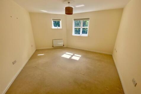 Bramleys Estate Agents - Marmaville Court - Mirfie