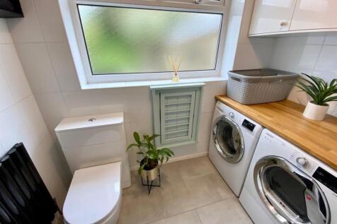 priory way 78 utility-wc.jpg