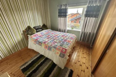 Bramleys Estate Agents - Curwen Cresent - Heckmond