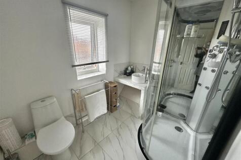 Bramleys Estate Agents - Curwen Cresent - Heckmond
