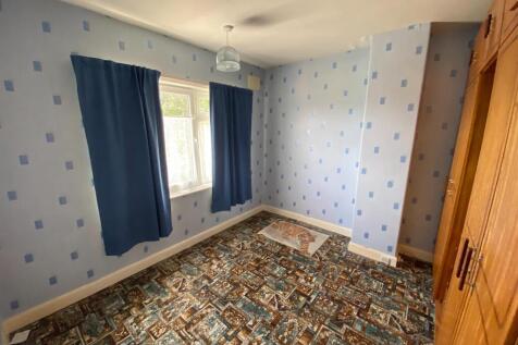 Bramleys Estate Agents - Trenton Road - Batley (15