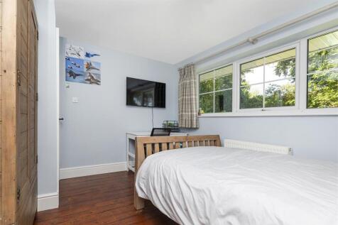 Bramleys Estate Agents - Cheviot Way - Mirfield (3