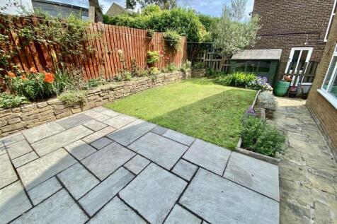 Bramleys Estate Agents - Overhall Park - Mirfield 