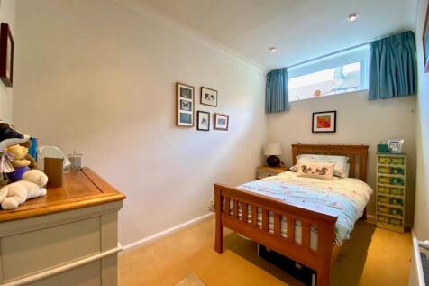 Bedroom 3.jpg