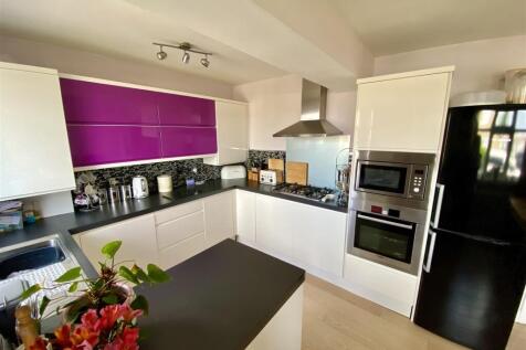 Bramleys Estate Agents - Lady Heton Drive - Mirfie