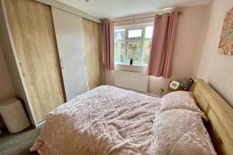 Bramleys Estate Agents - Lady Heton Drive - Mirfie