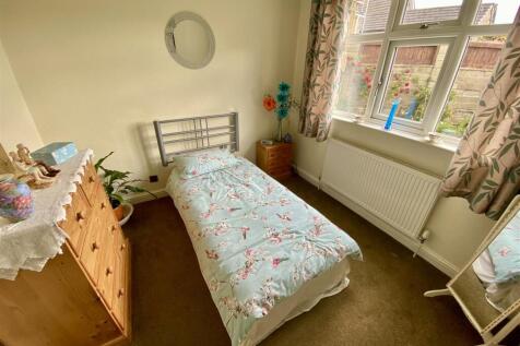 Bramleys Estate Agents - Lady Heton Drive - Mirfie