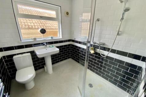 Bramleys Estate Agents - Lady Heton Drive - Mirfie