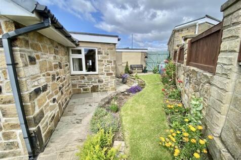 Bramleys Estate Agents - Lady Heton Drive - Mirfie