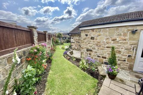 Bramleys Estate Agents - Lady Heton Drive - Mirfie