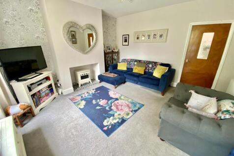 Bramleys Estate Agents - Huddersfield Road - Mirfi