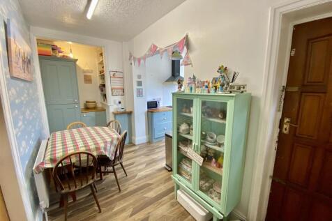 Bramleys Estate Agents - Huddersfield Road - Mirfi