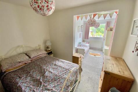 Bramleys Estate Agents - Huddersfield Road - Mirfi