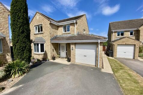 Bramleys Estate Agents - Oakfield Drive - Mirfield
