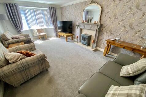 Bramleys Estate Agents - Oakfield Drive - Mirfield