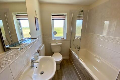Bramleys Estate Agents - Oakfield Drive - Mirfield