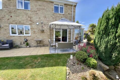 Bramleys Estate Agents - Oakfield Drive - Mirfield