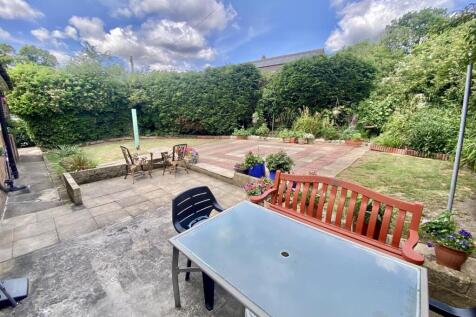 Bramleys Estate Agents - Woodsome Avenue - Mirfiel