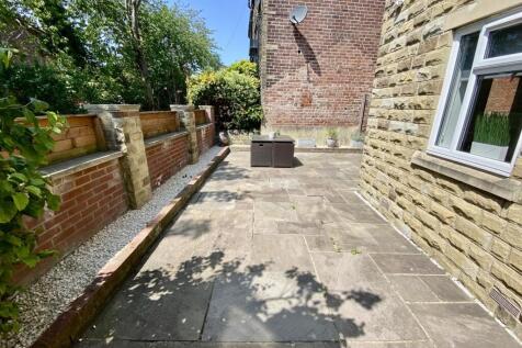 Bramleys Estate Agents - Savile Place - Mirfield (