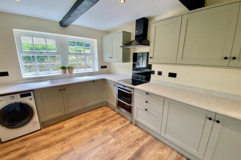 Bramleys Estate Agents - Sands Lane - Mirfield (9)
