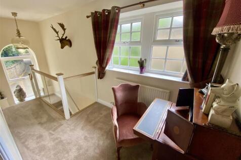 Bramleys Estate Agents - Sands Lane - Mirfield (48