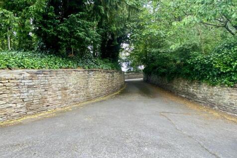 Bramleys Estate Agents - Sands Lane - Mirfield (20
