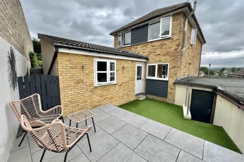 Bramleys Estate Agents - Park Avenue - Liversedge 