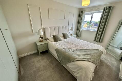 Bramleys Estate Agents - Park Avenue - Liversedge 